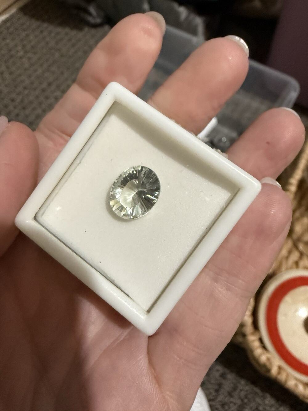 Light Green 3.2 ct Prasiolite Oval 12x10mm